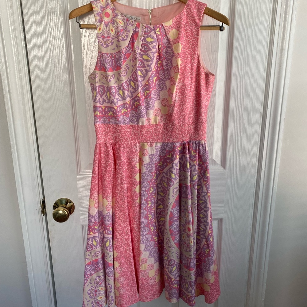 Beautiful fun pink dress